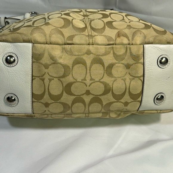 COACH signature Tan/white Shoulder Bag - Picture 10 of 12